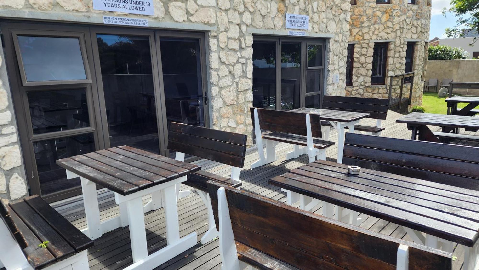 Stonehouse On Main Hotel Struisbaai Exterior photo